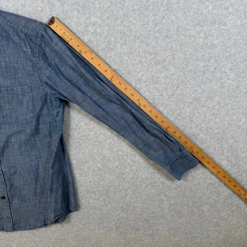Banana Republic Mens Medium Soft Wash Slim Fit Blue Chambray Button Down Shirt